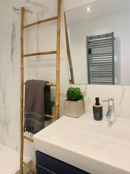 Appartement Design Sur Vauban - Clim Et Wifi มาร์กเซย ภายนอก รูปภาพ